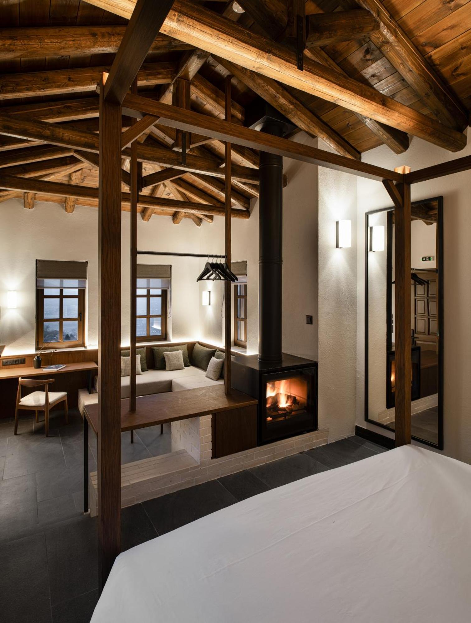 Unedo All Seasons Boutique Hotel Palaios Panteleimonas Buitenkant foto