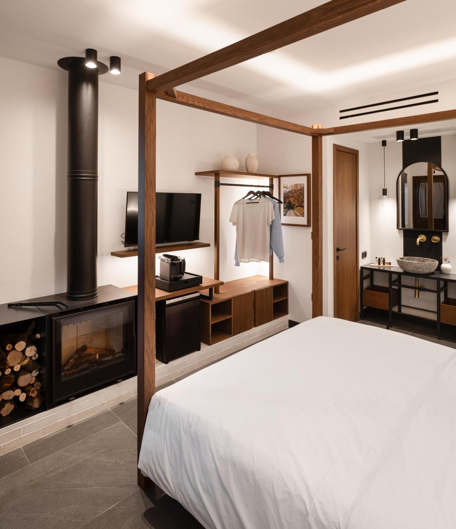 Unedo All Seasons Boutique Hotel Palaios Panteleimonas Buitenkant foto