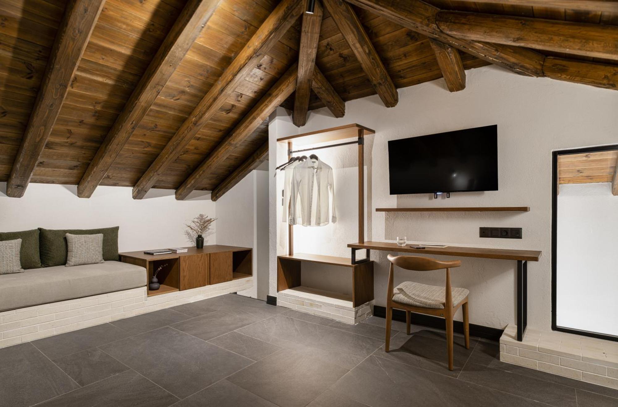 Unedo All Seasons Boutique Hotel Palaios Panteleimonas Buitenkant foto